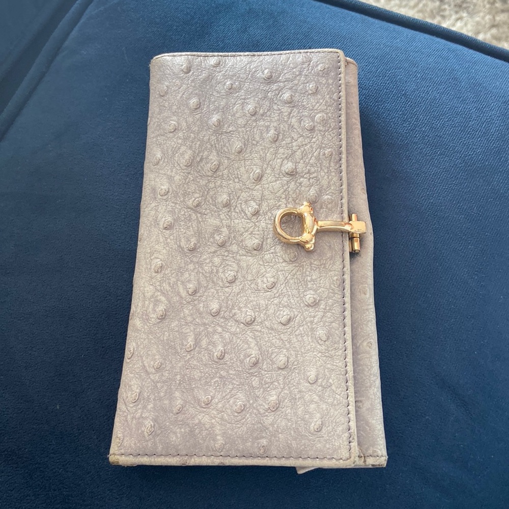 Austrich leather wallet
